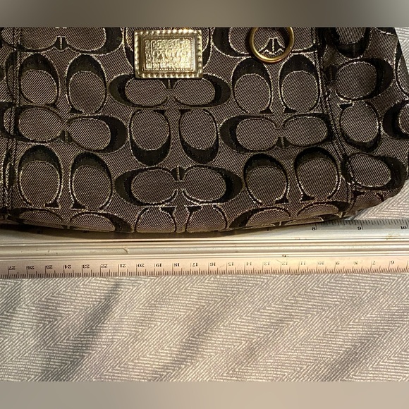 Vintage COACH Poppy crossbody bag,logo print with gold details, distressed look - Picture 6 of 16